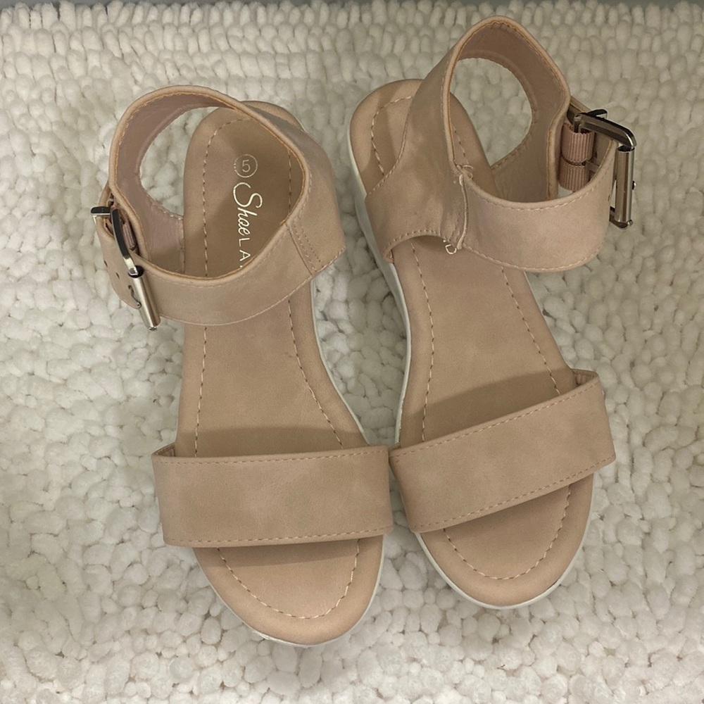 Women 5 shoes